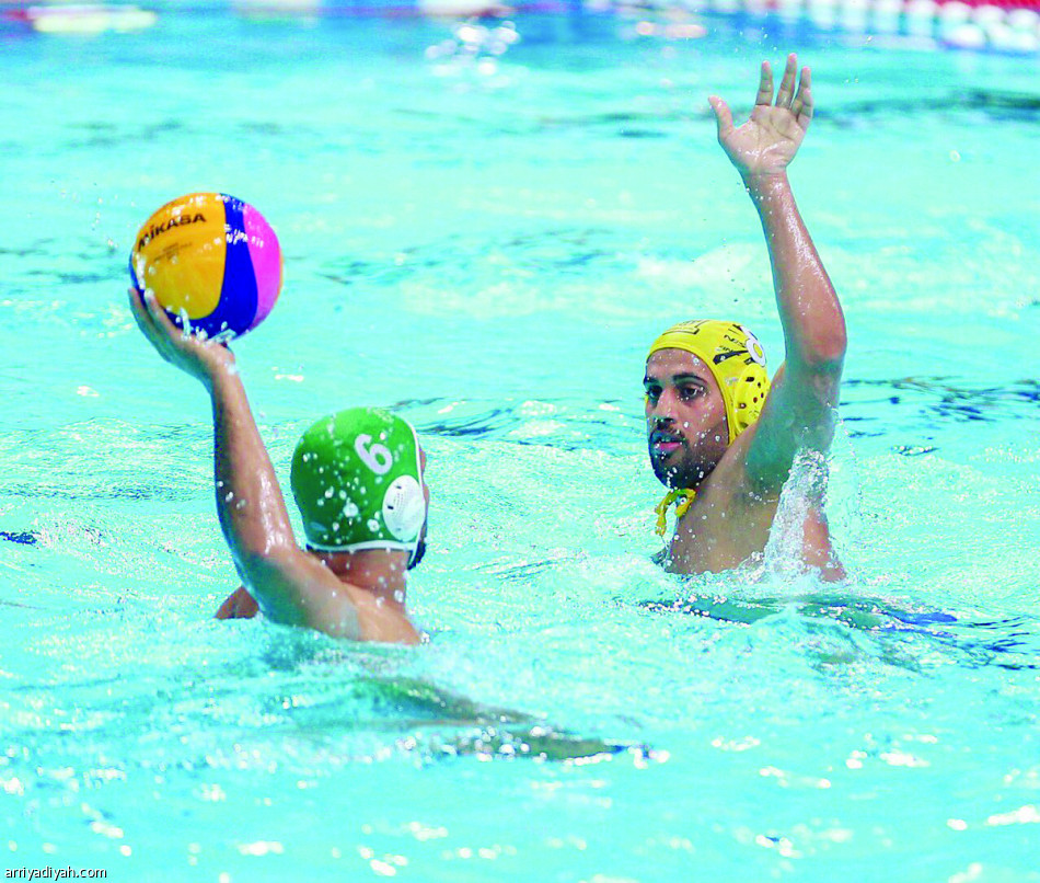 الأهلي يعبر إلى نهائي كأس الشهداء