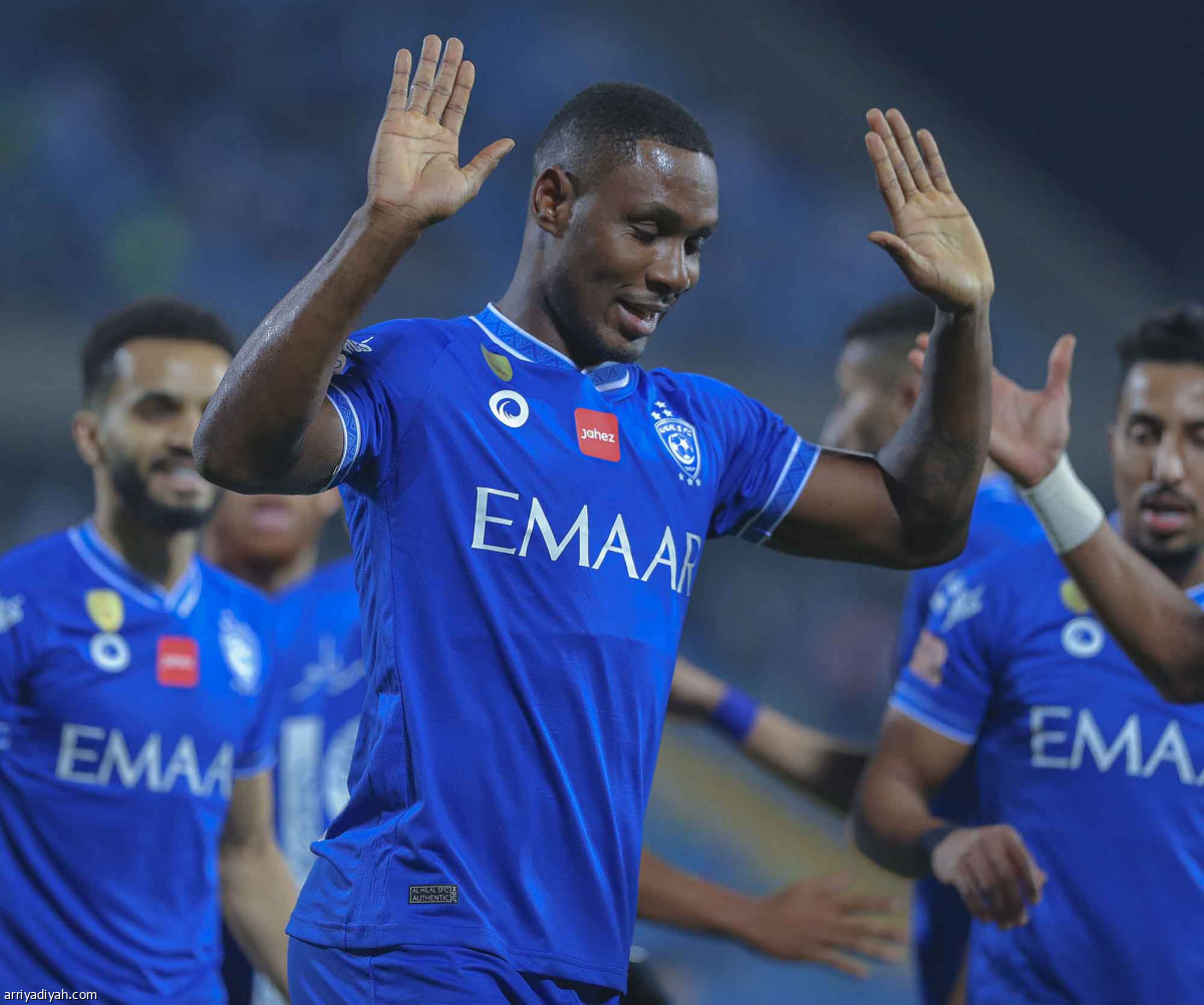 الهلال يضرب بالـ5