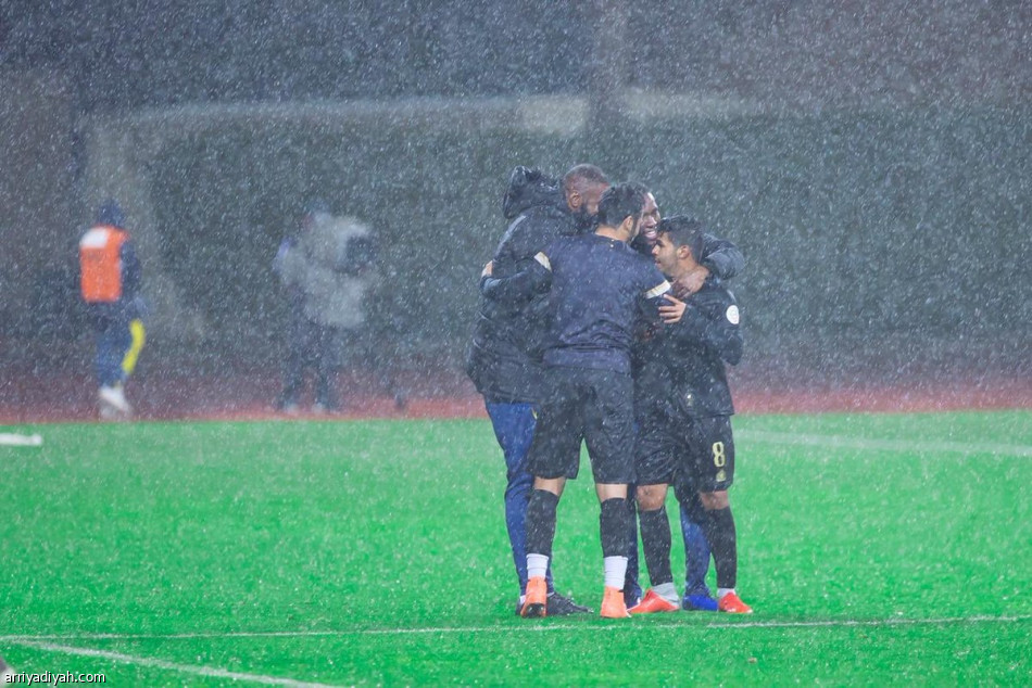 النصر يمطر أحد برباعية.. ويضيق الخناق على الهلال