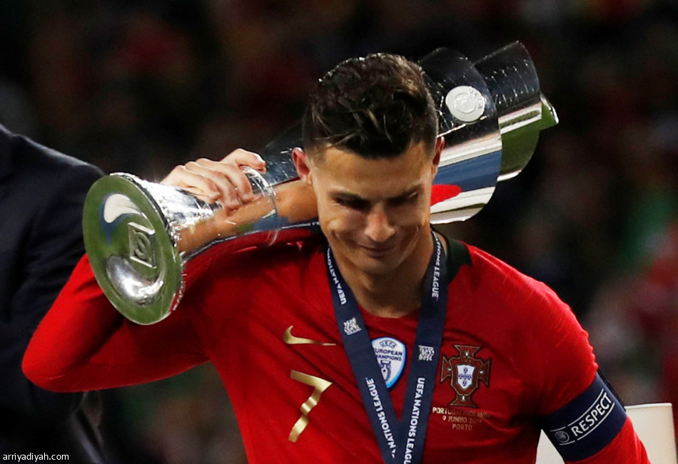 رونالدو هدافا للدوري الأوروبي.. وسيلفا أفضل لاعب