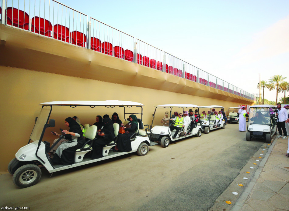 تجهيزات في مضمار الدرعية استعداداً لاستضافة سباق السعودية للفورمولا إي 2018