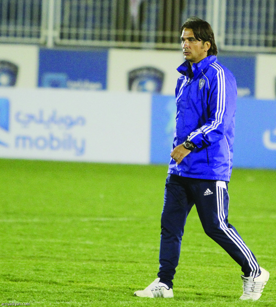 الهلال .. مصنع مدربين