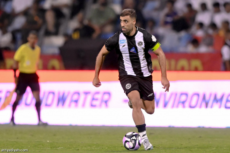 المغربي عبد الرزاق حمد الله يخضع لفحوصات طبية في دبي بسبب إصابة في الفخذ