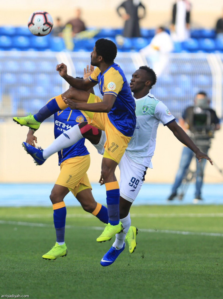 الفتح يعرقل النصر ويحرمه من صدارة الهلال