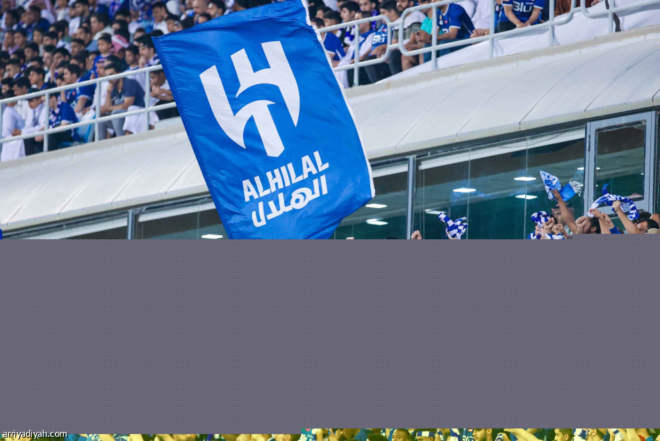 المرة الأولى.. 
دونيس يقهر الهلال