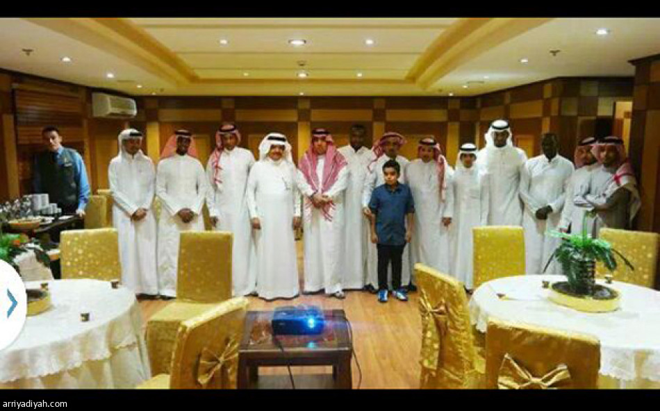 أحد يدشن شعاره الجديد