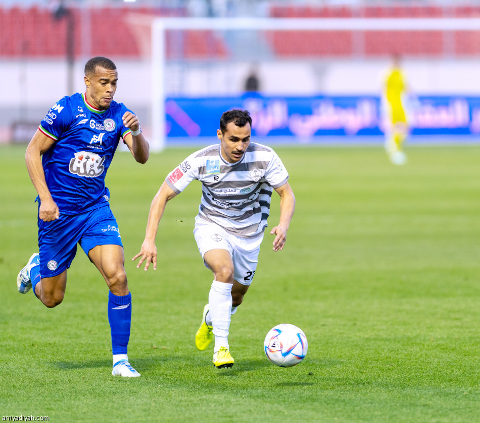 بالتخصص..
الطائي يقهر الاتفاق