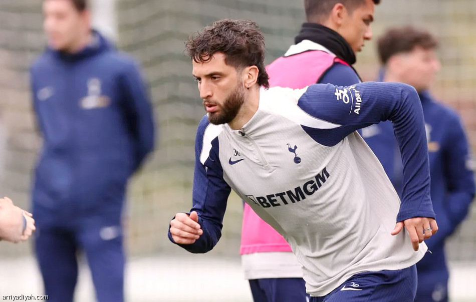 دي زيربي: موسم روميرو انتهى.. وشارة القيادة لا تشغل بالي