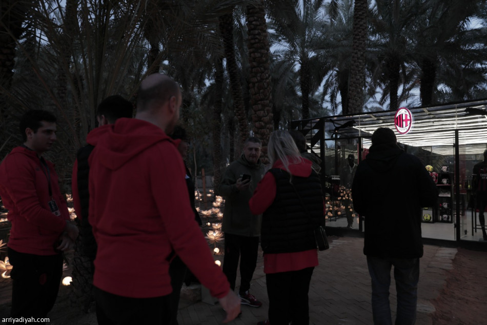 موسم الدرعية.. افتتاح متجري ميلان وإنتر