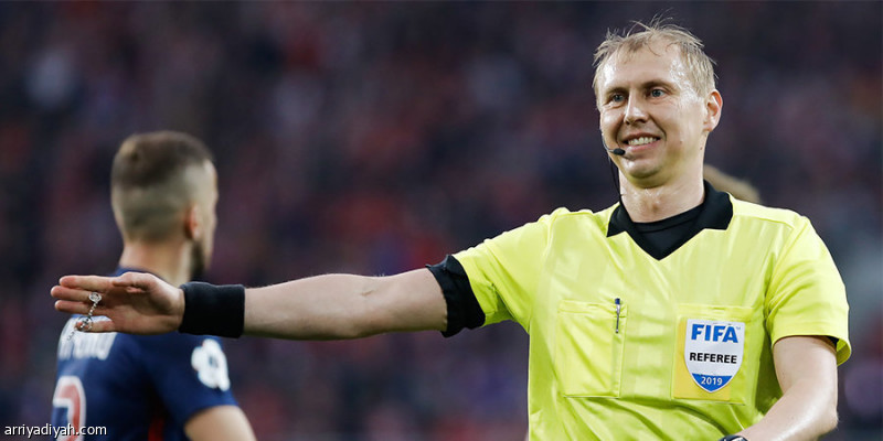الحكم الروسي سيرجي إيفانوف يقود ديربي جدة بين الأهلي والاتحاد في دوري روشن السعودي