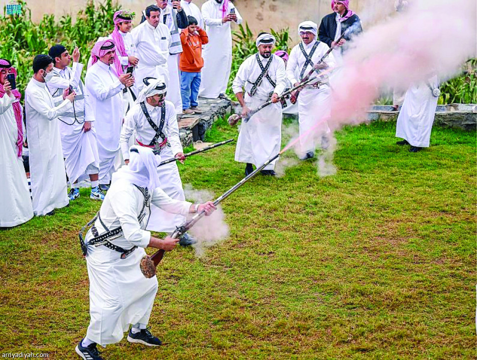 «الأطاولة التراثي»
يعيد التاريخ في «ربوع قريش»