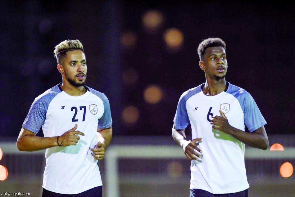 بعد 21 يوما راحة..
الدوليون يعاودون الركض