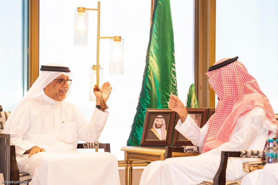 الفيصل يلتقي رئيس الاتحاد الآسيوي في الرياض