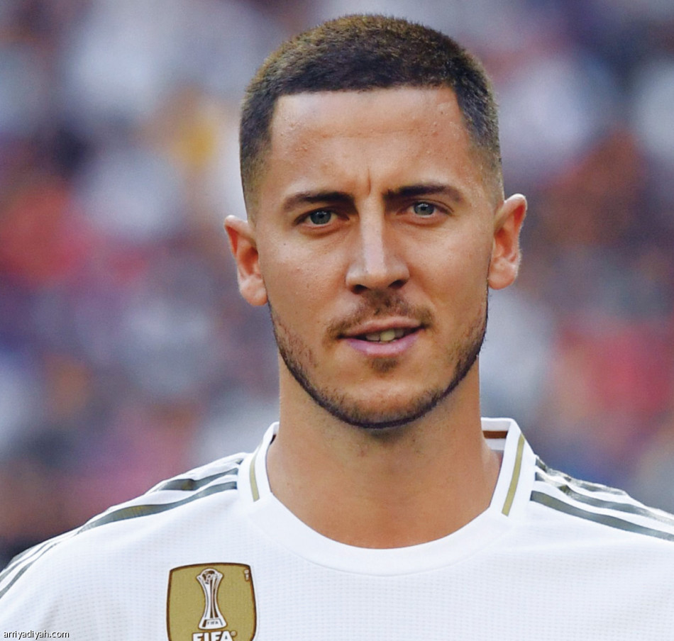 435 مليونا
تتلاشى أمام الصخرة