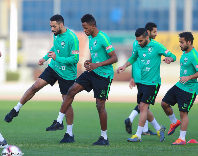 الأخضر يفتح ملف مباراة غينيا الاستوائية