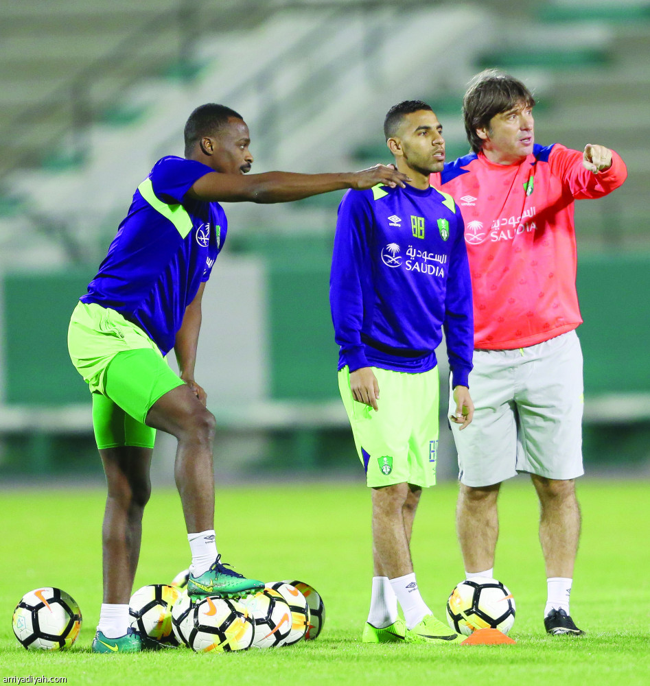 ريبروف يفرض السرية.. ويفتح ملف العروبة