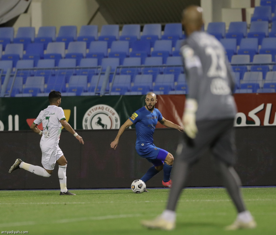 النصر يفشل في استغلال نقص الاتفاق