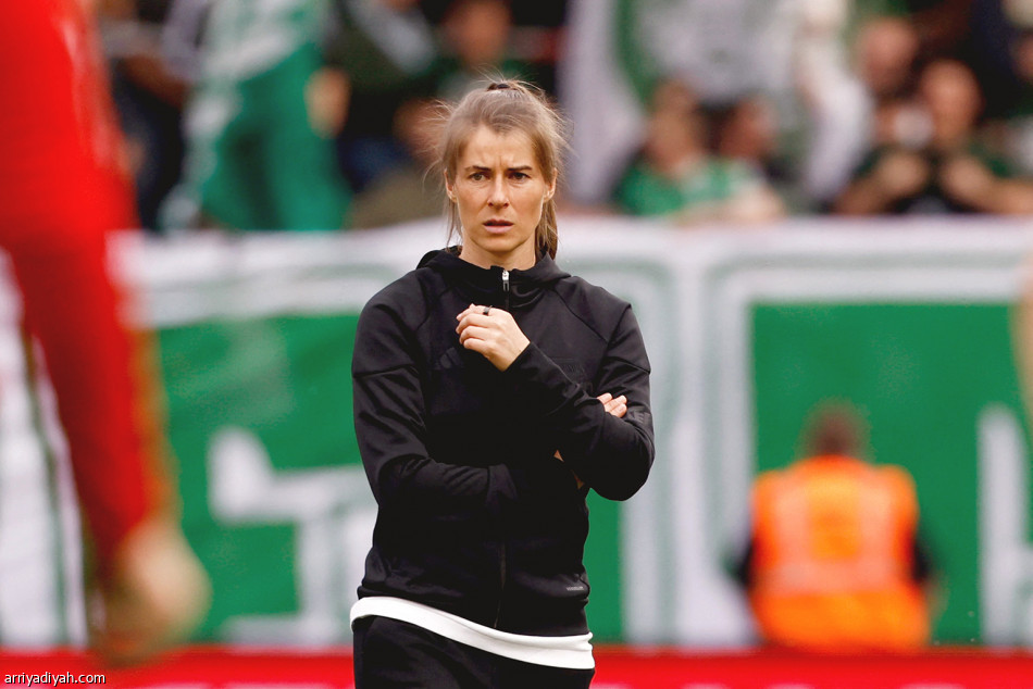 إيتا تكتب التاريخ