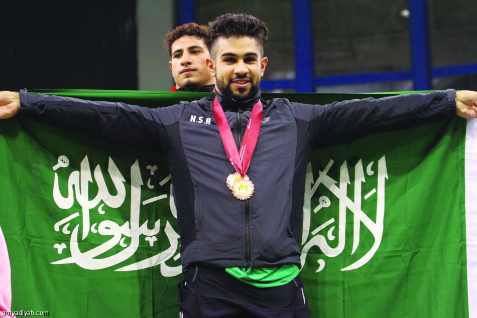 العسيف يحطم الأرقام بذهبيتي النتر والمجموع