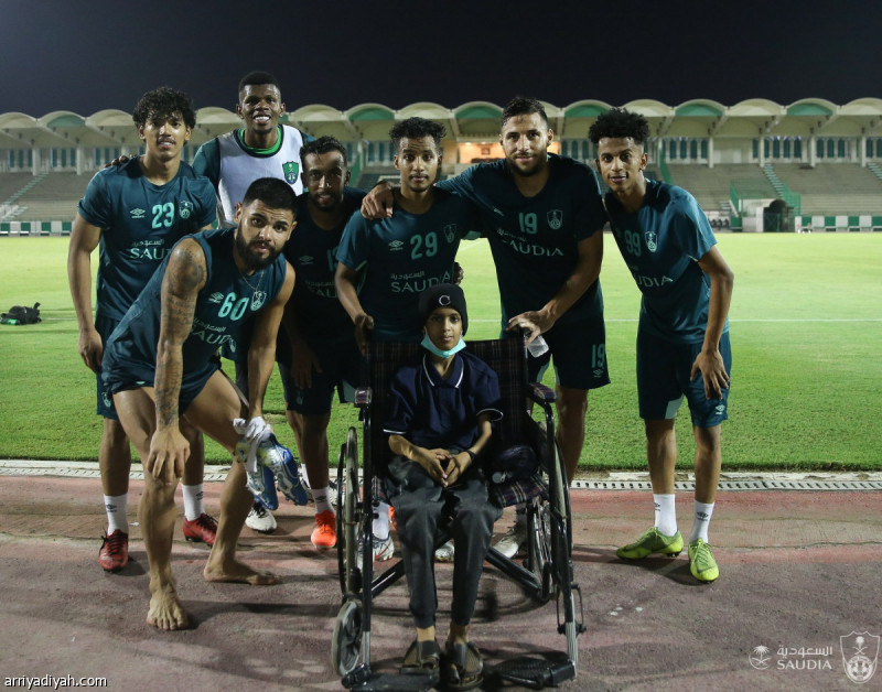 الأهلي
يطلب خفض التذاكر