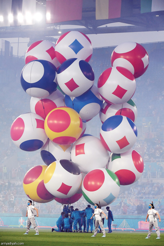 الوحدة والنشوة.. 
تطلقان أوروبا الاستثنائية