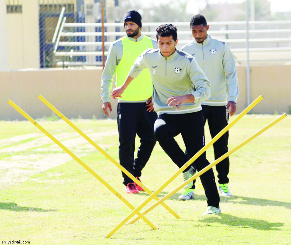 “الطائرة” تجهز هجر للوطني