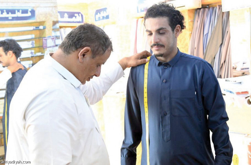 الخياطة الرجالية
تزدحم بالشباب