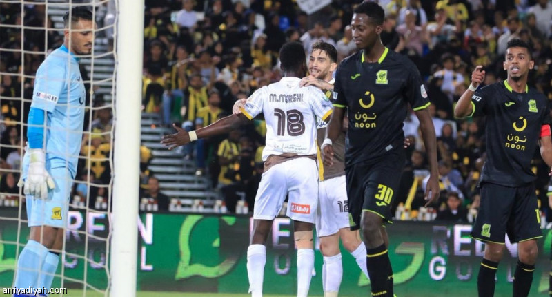 أحد يودع الدوري بالفوز على الاتحاد