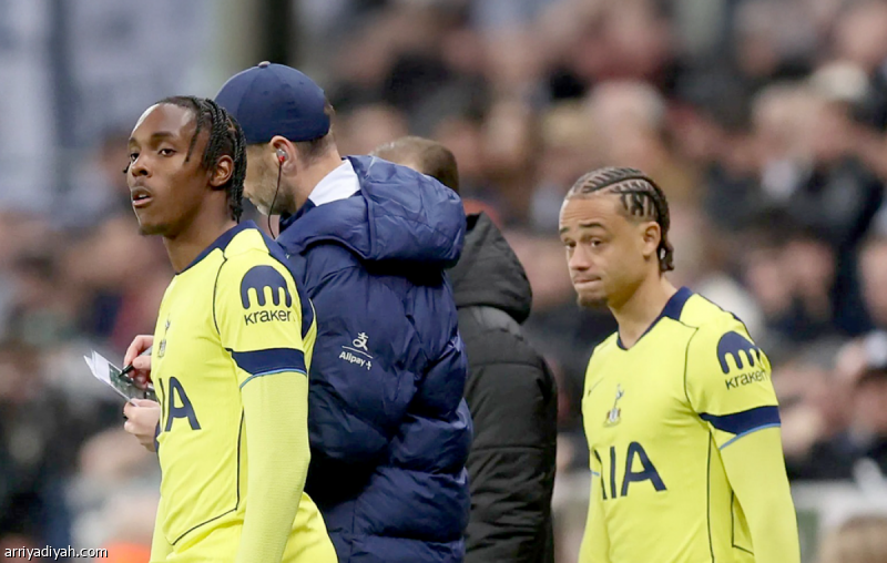 توتنام يبحث عن اختصاصي نفسي