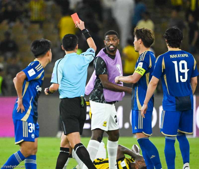 خروج الاتحاد من آسيا وسط جدل تحكيمي