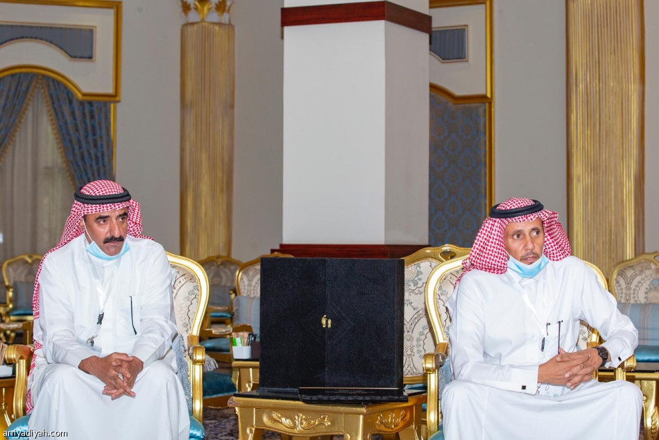 وزير الرياضة يناقش احتياجات أندية الباحة
