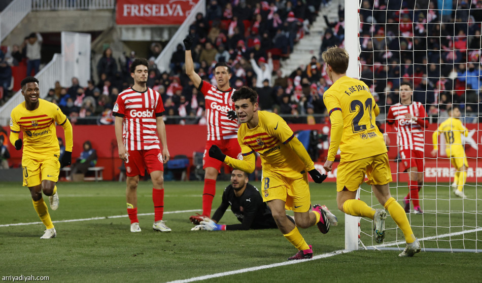 بيدري يهدي برشلونة نقاط جيرونا