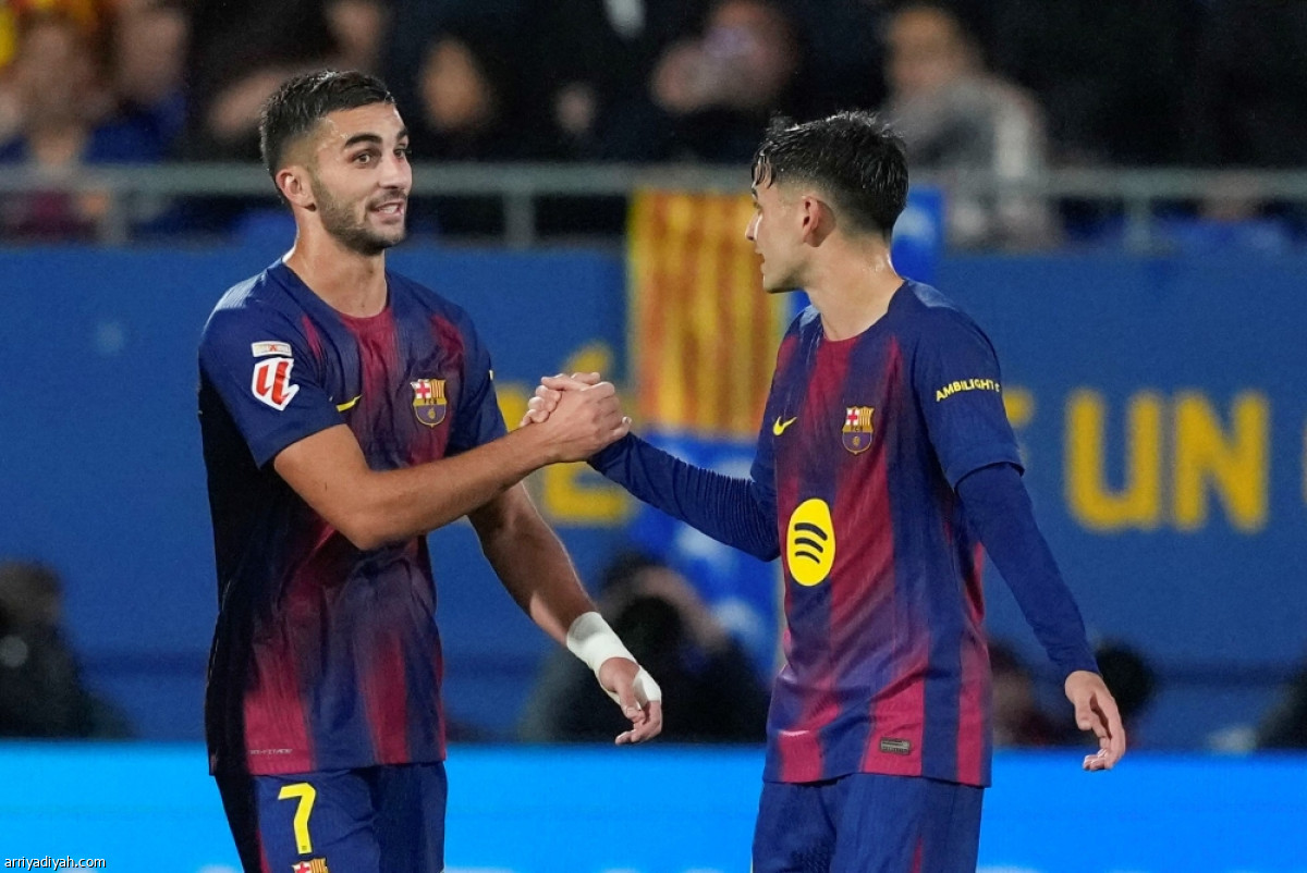 برشلونة يستعرض