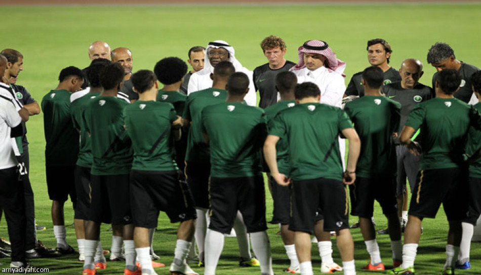 في أول تدريب للأخضر : ريكارد يرفض التصنيفات .. وعيد يبرر تواجده .. والمسحل يعتذر ثم يتراجع