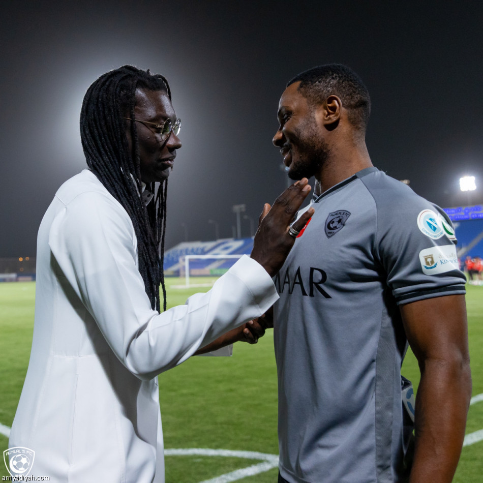 جوميز عضوا ذهبيا في الهلال