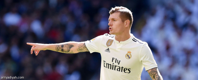 ريال مدريد يجدد عقد كروس حتى عام 2023