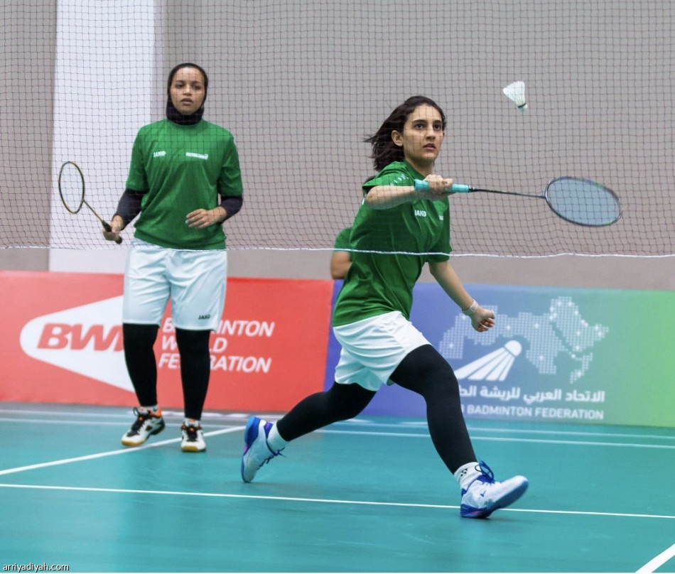 أخضر السيدات يخسر نصف نهائي «ريشة العرب»