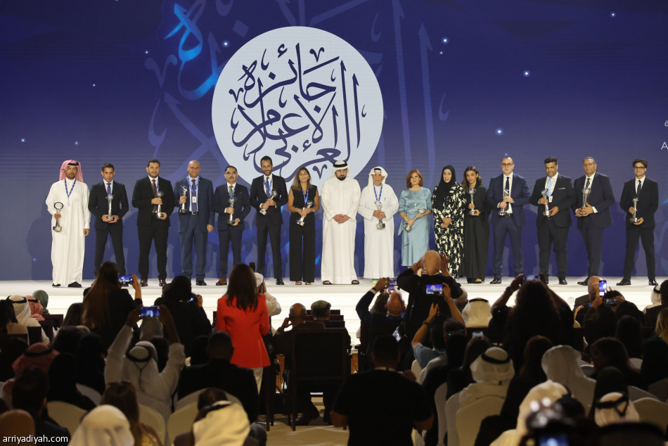 14 جائزة في «منتدى الإعلام العربي»