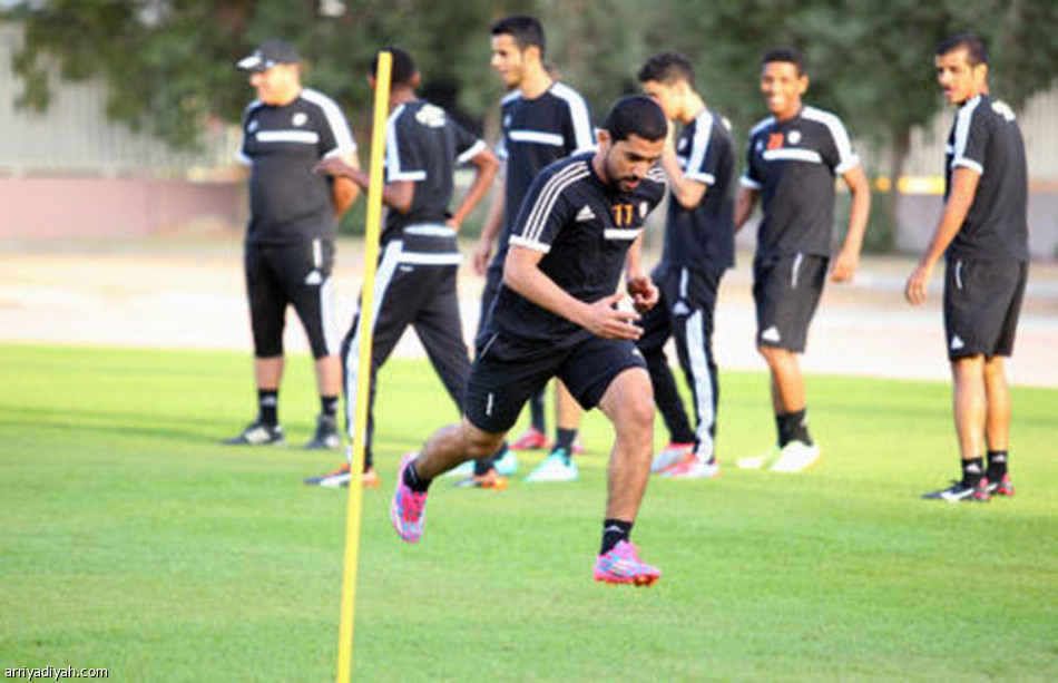 الشباب يتجهز لمواجهة هجر بترفيهية