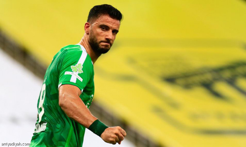 الأهلي يرسخ عقده 8 أعوام.. ويقرب الاتحاد من الهبوط