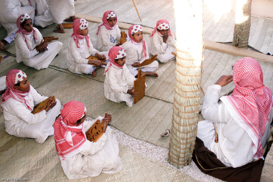 الجنادرية
تعيد الوراق إلى الحياة