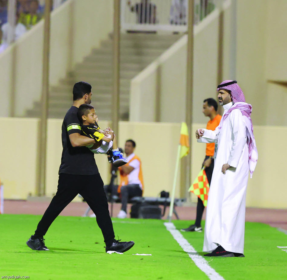 رومارينيو
يفض شراكة إيجالو