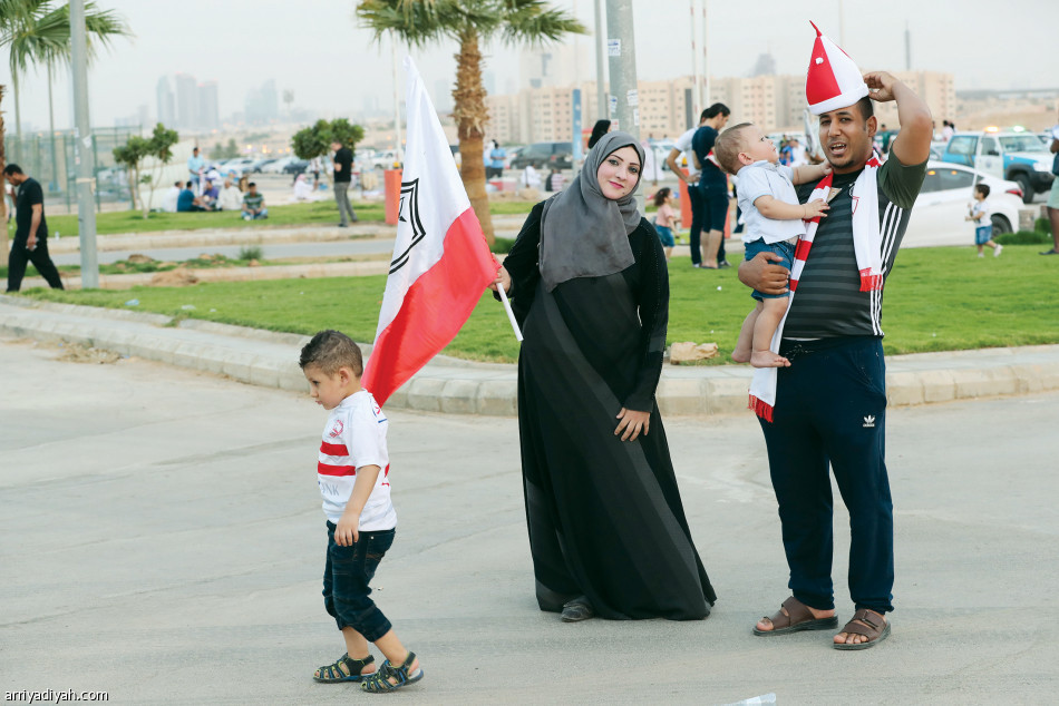 تحديات مبكرة.. وتنافس جماهيري