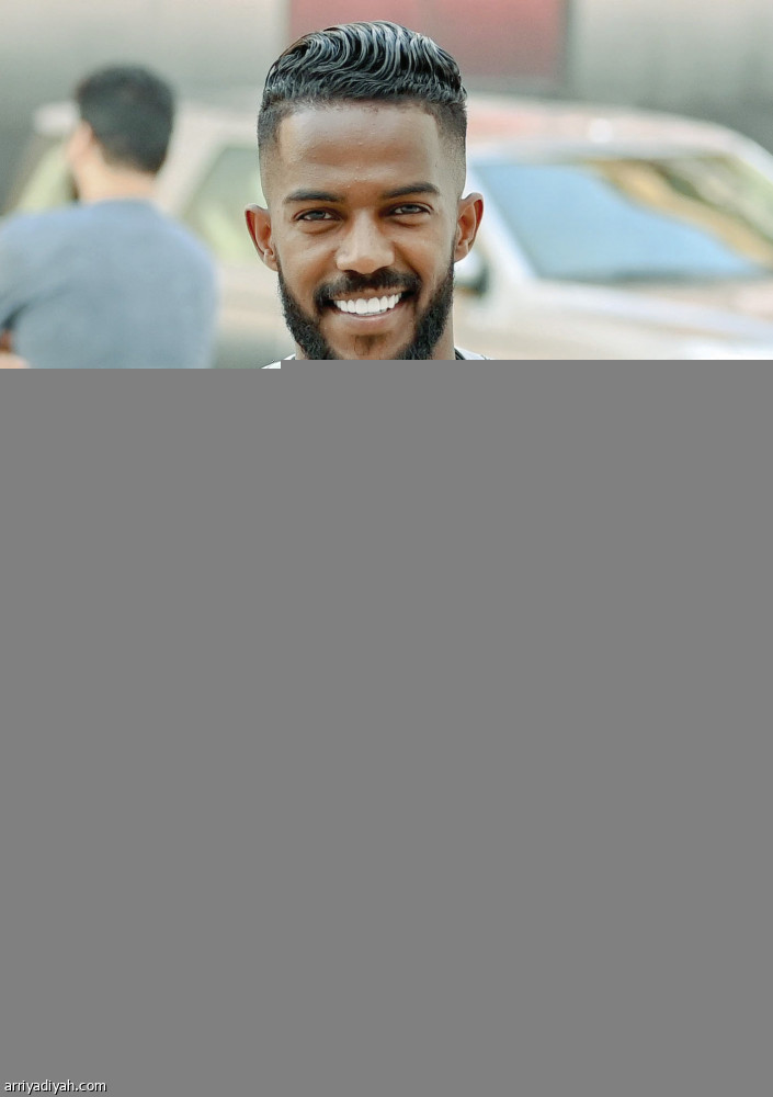 خلال بداياته..
ماري لا يغيب مباراتين