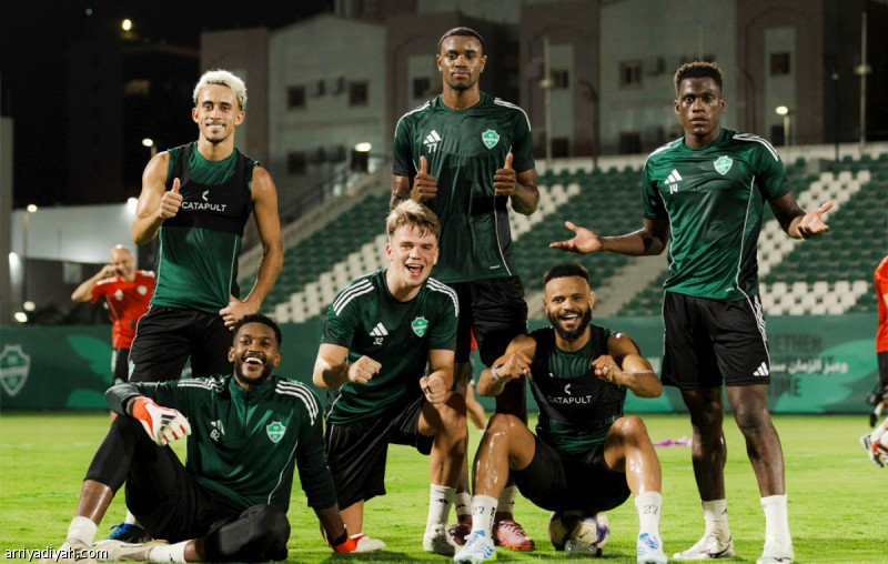 ربع نخبة آسيا.. الأهلي يهدد سلسلة جوهور