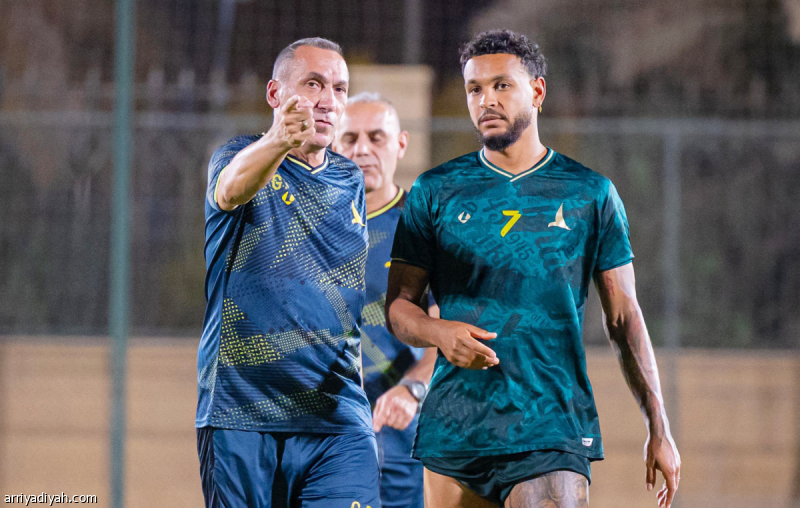 الخليج يفتقد المطيري والسلطان في مواجهة الشباب في افتتاح دوري روشن السعودي
