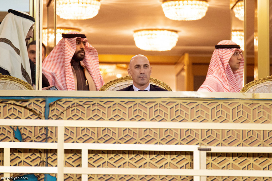 في السعودية..
الريال لا يتوقف