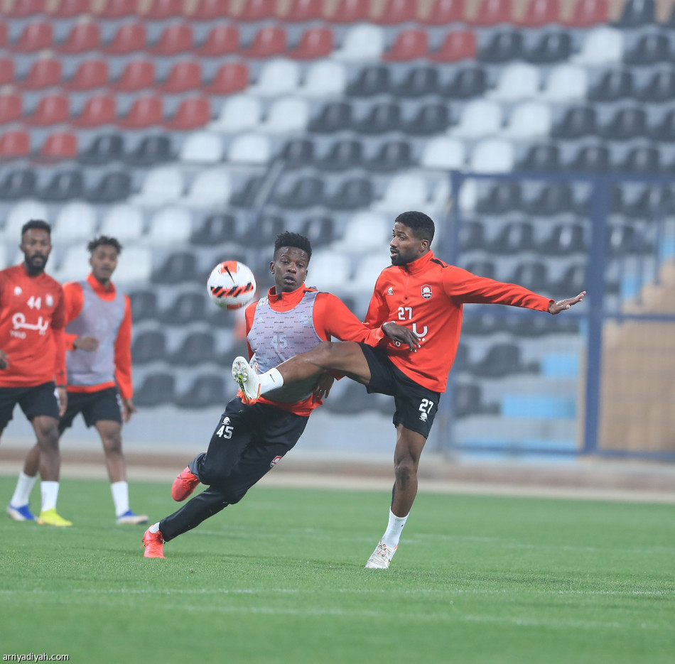 بيدرو يحفز الرائد قبل الهلال