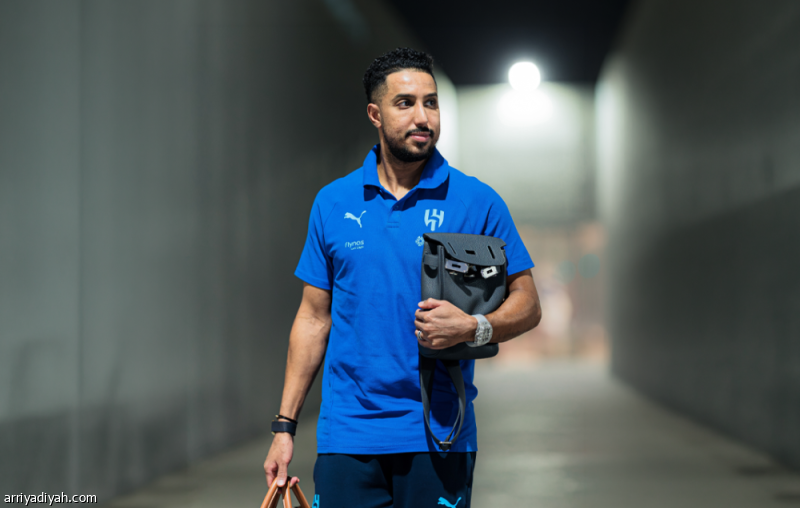 الإصابة تبعد سالم عن الفتح.. وسامرفيل يعود #الهلال_الفتح 