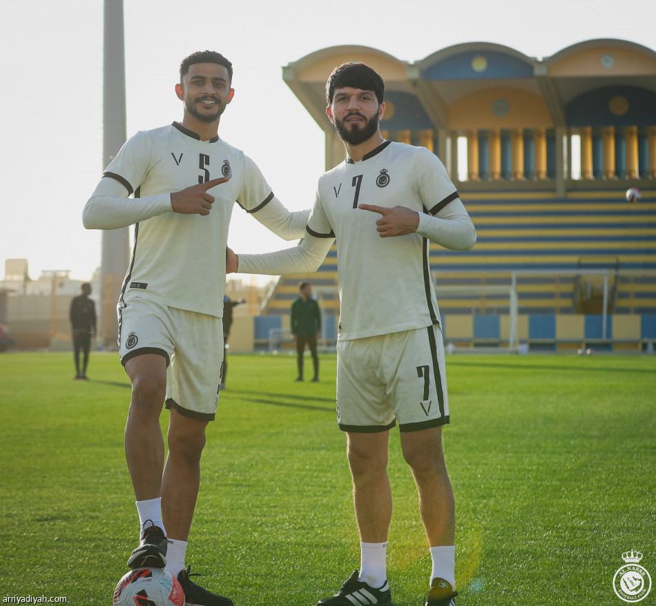 رورسو يجهز النصر لياقيا بمشاركة الدوليين